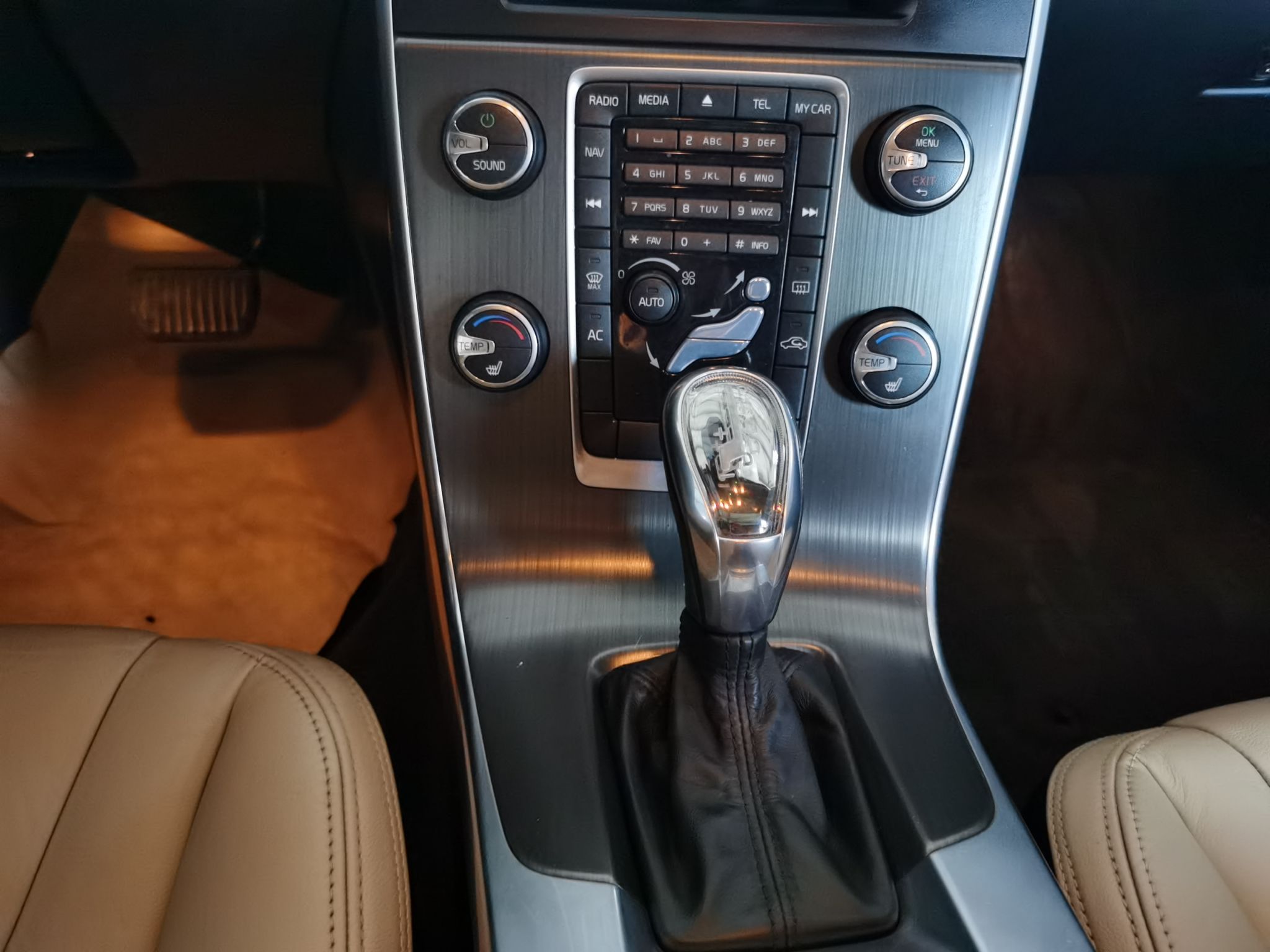 Used Volvo V60 2013 T5 Zhiya Edition