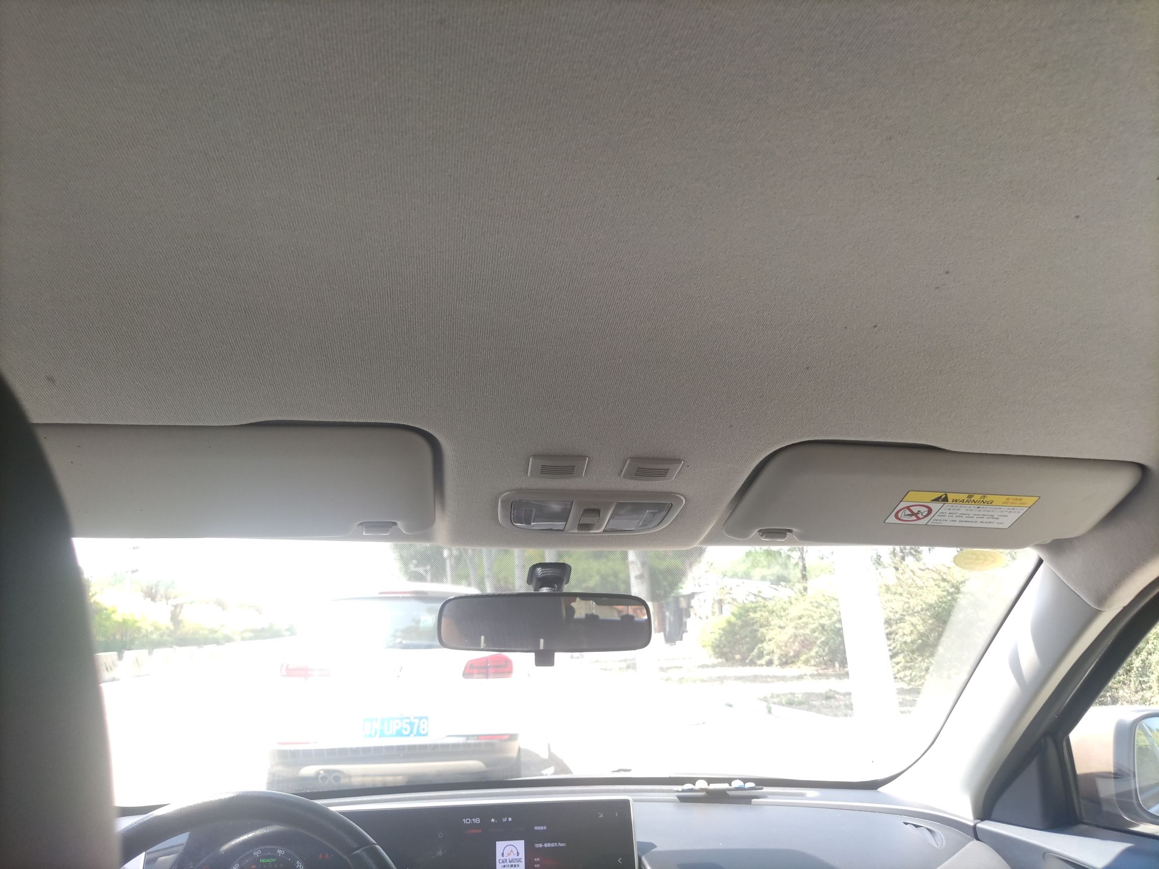 Used ORA White Cat 2022 Xiaoyue Mao Edition 360 km Luxury Model Lithium NMC
