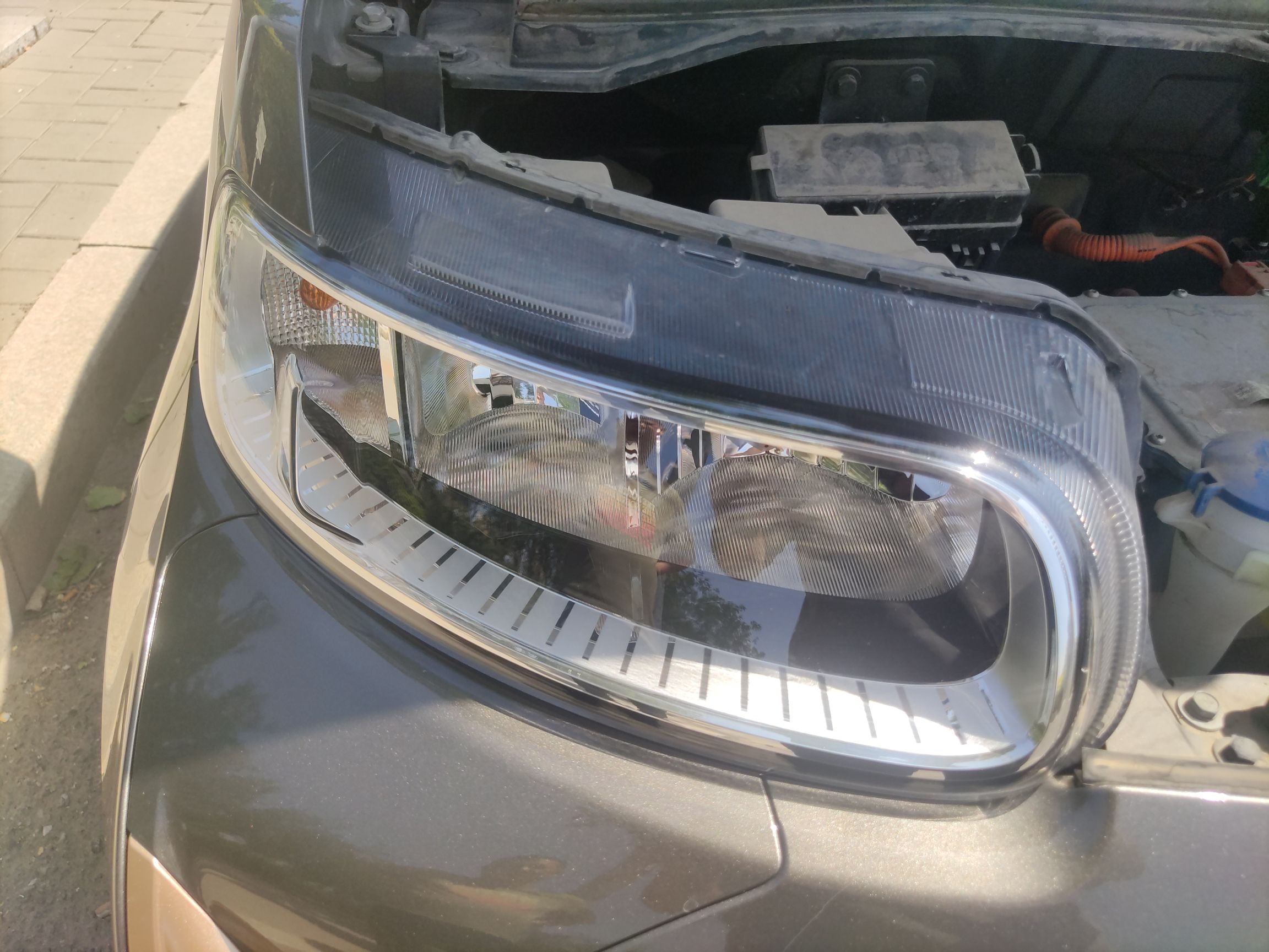 Used ORA White Cat 2022 Xiaoyue Mao Edition 360 km Luxury Model Lithium NMC
