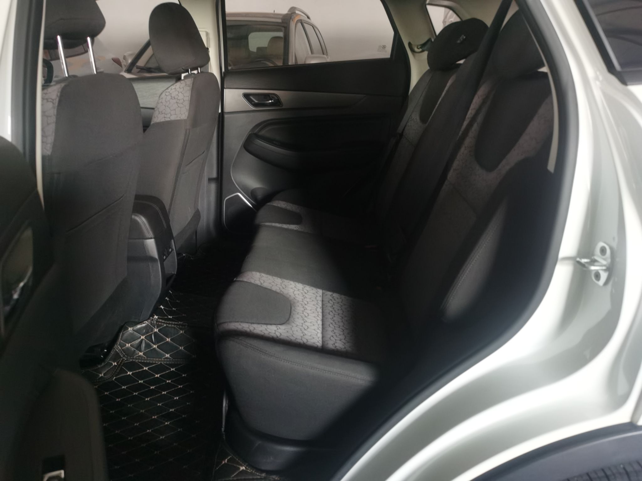 Used BAIC Beijing X5 2019 1.5T Manual Advance Edition China VI
