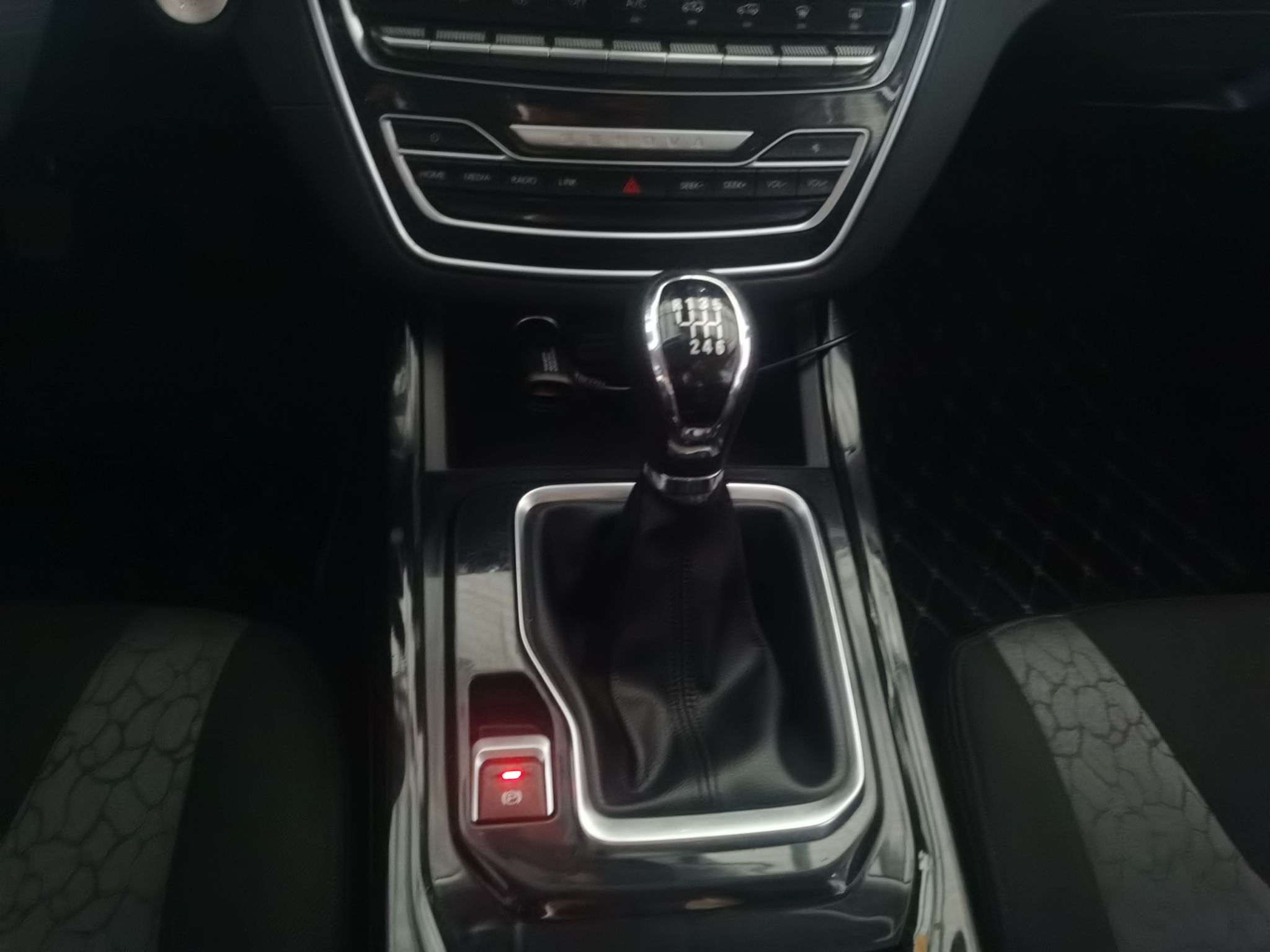 Used BAIC Beijing X5 2019 1.5T Manual Advance Edition China VI
