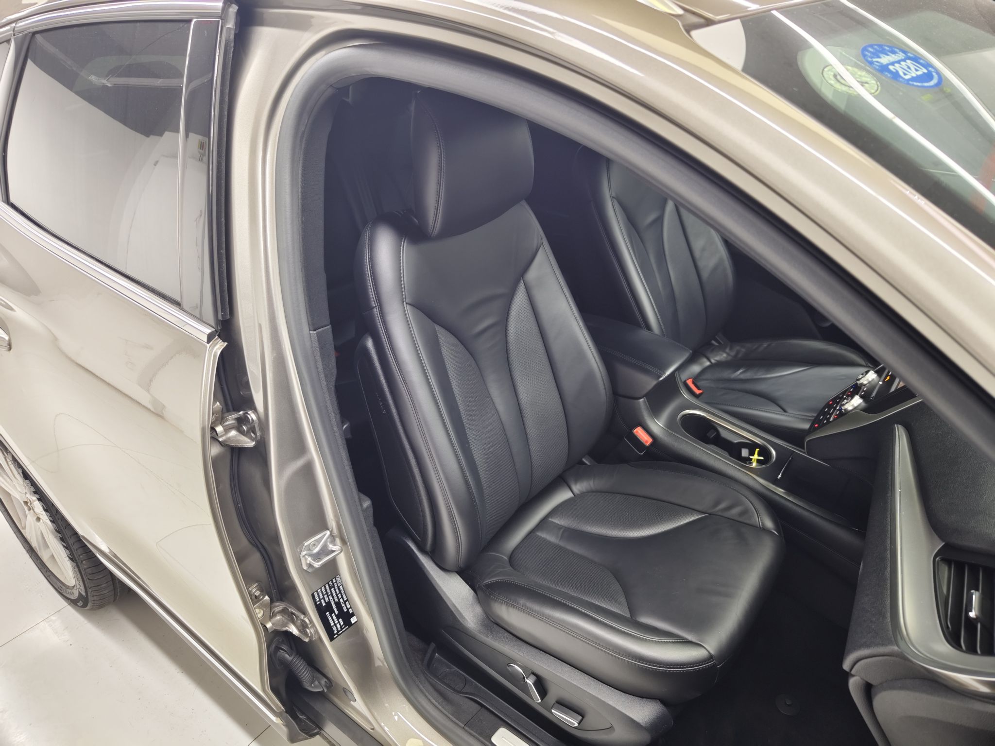 Used Lincoln MKC 2017 2.0T Two-Wheel Drive Deluxe Edition