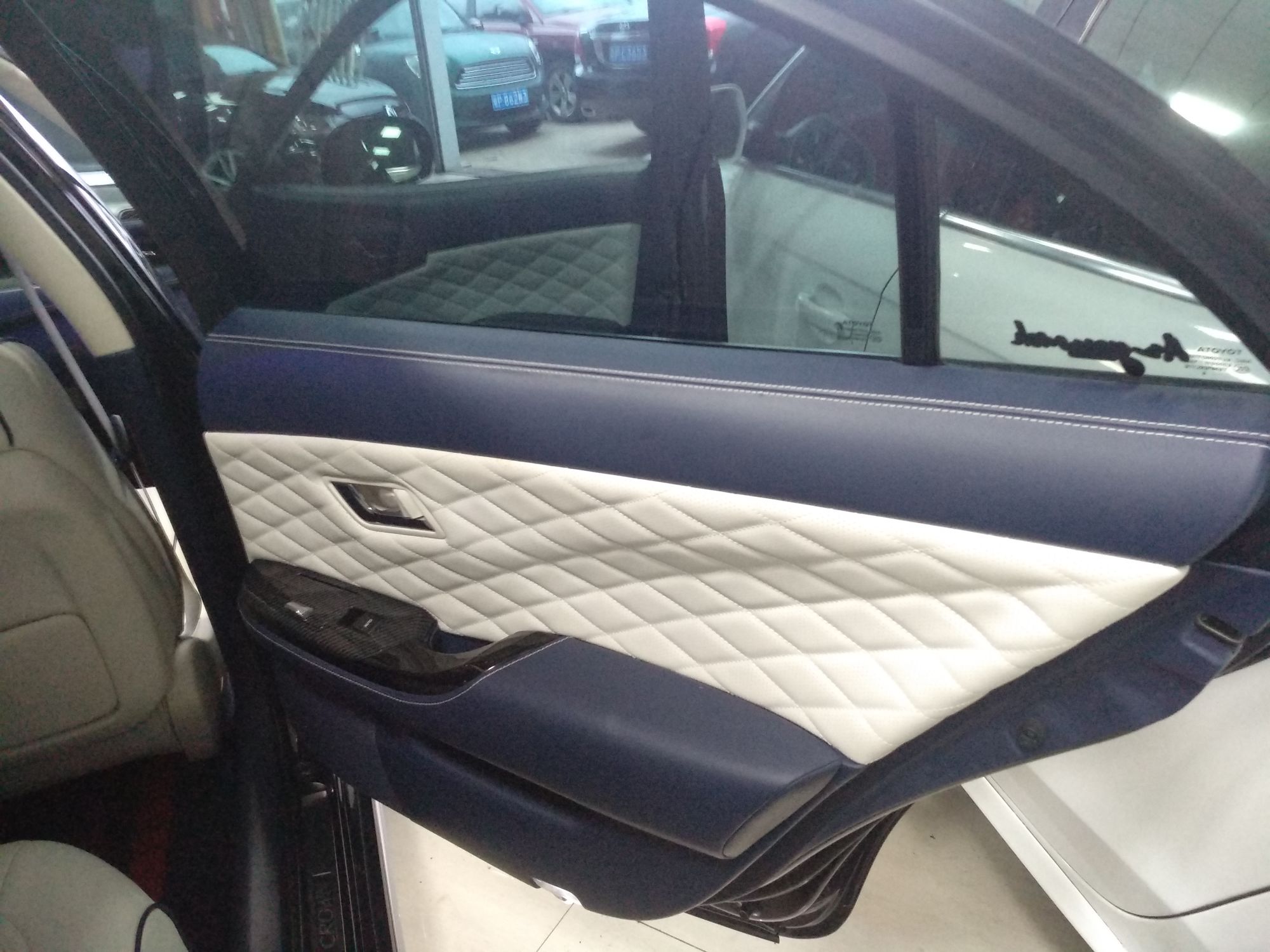 Used Toyota Crown 2012 2.5L Royal Leather Edition