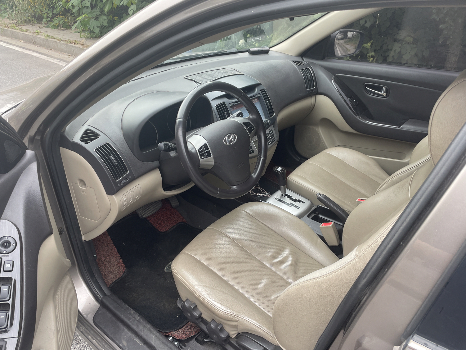 Used Hyundai Celesta 2015 1.6L Automatic Luxury Model
