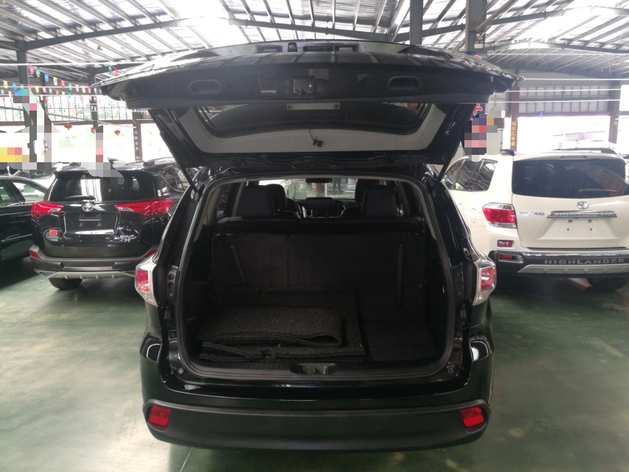 Used Toyota Highlander 2015 2.0T Two-Wheel Drive Luxury Edition 7 Seats