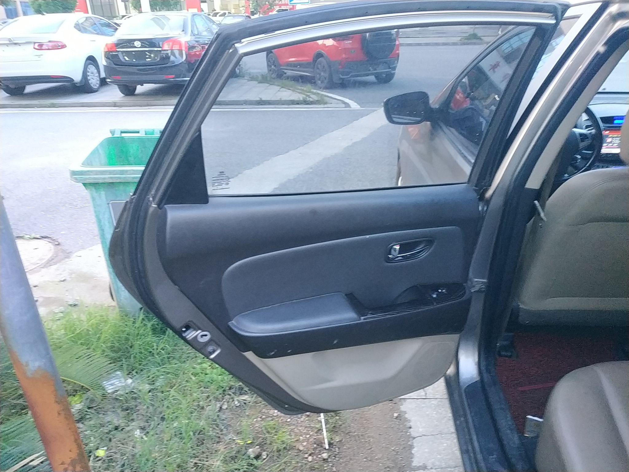 Used Hyundai Celesta 2015 1.6L Automatic Luxury Model
