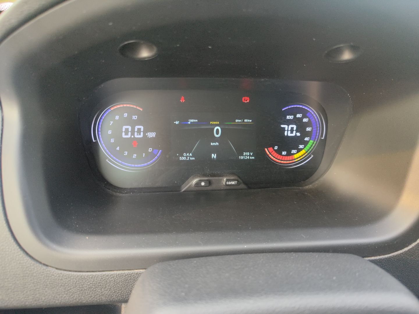 Used CHANGAN KAICHENG Ruixing EM60 2023 All-Electric Van 4525 mm Long Flat Roof with Side Doors 2 Seats 60 kW 38.7 kWh
