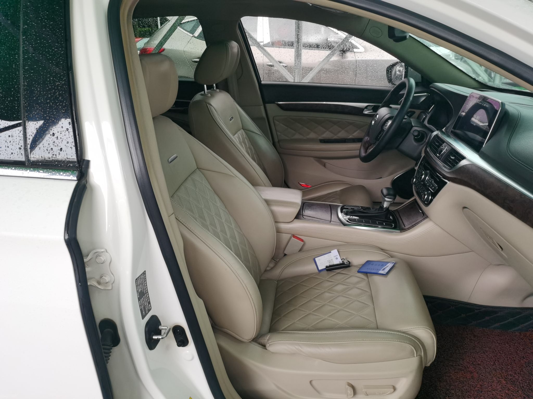 Used GAC Trumpchi GA8 2016 320T Luxury Edition
