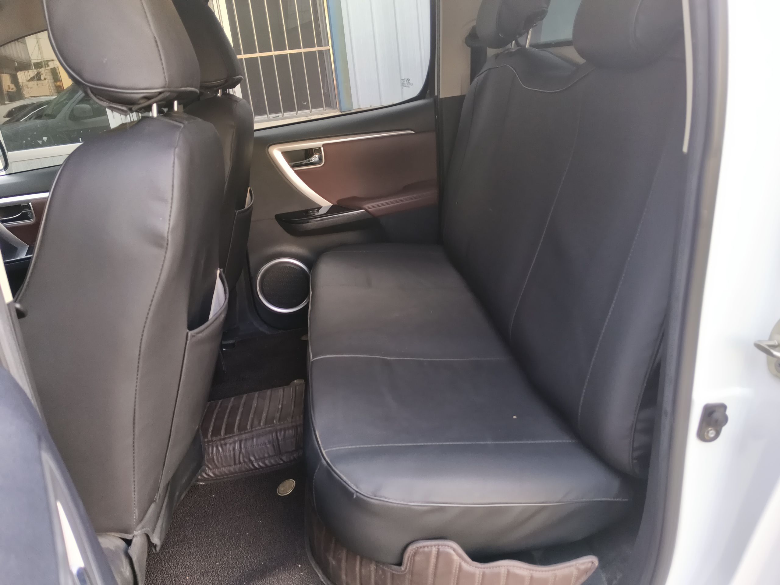 Used Huanghai Da Niu 2022 2.8T Pioneer Edition Manual Diesel 4x4 Value-Added Flatbed Cargo Box JE493ZLQ6H