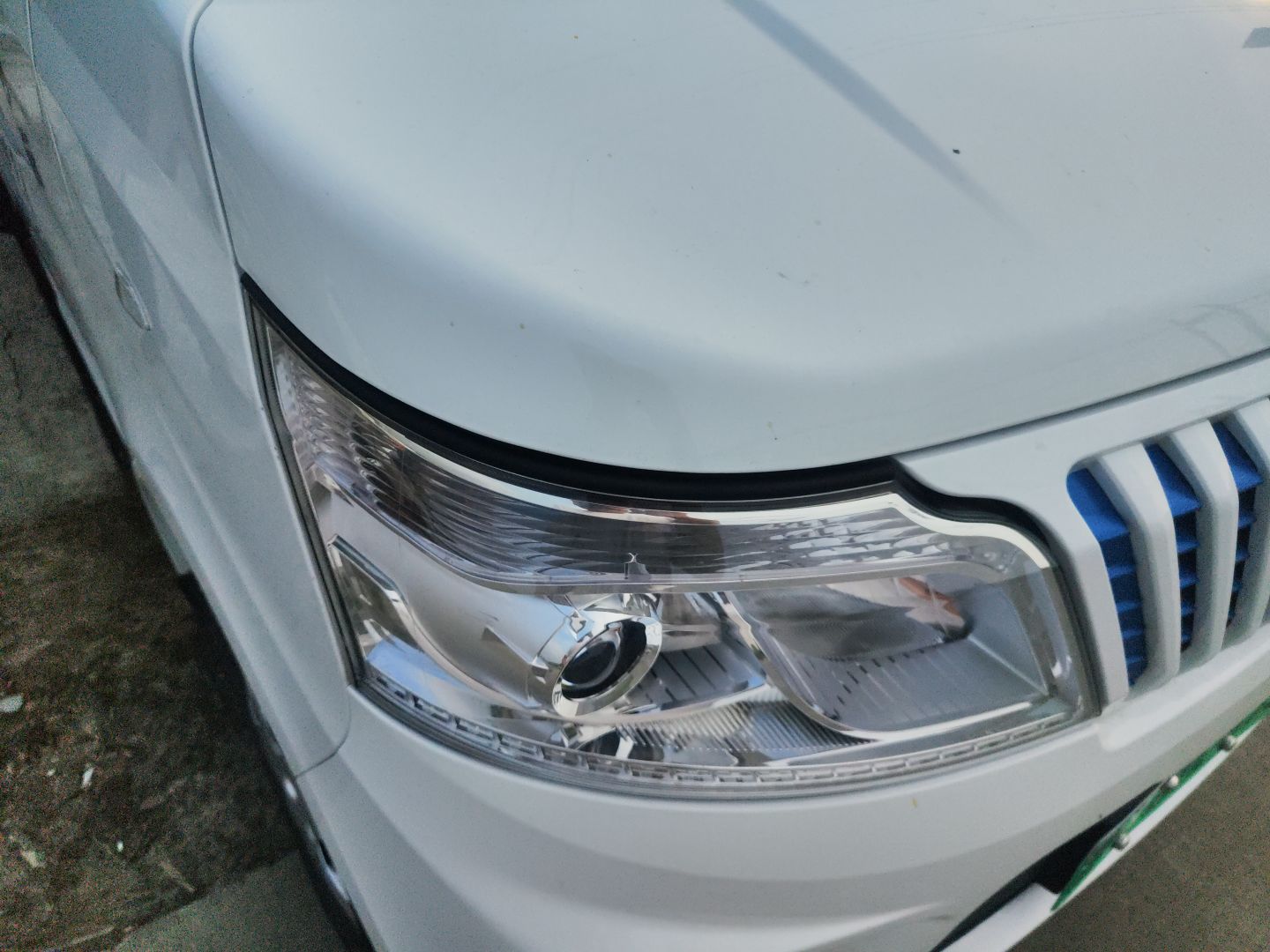 Used CHANGAN KAICHENG Ruixing EM60 2023 All-Electric Van 4525 mm Long Flat Roof with Side Doors 2 Seats 60 kW 38.7 kWh
