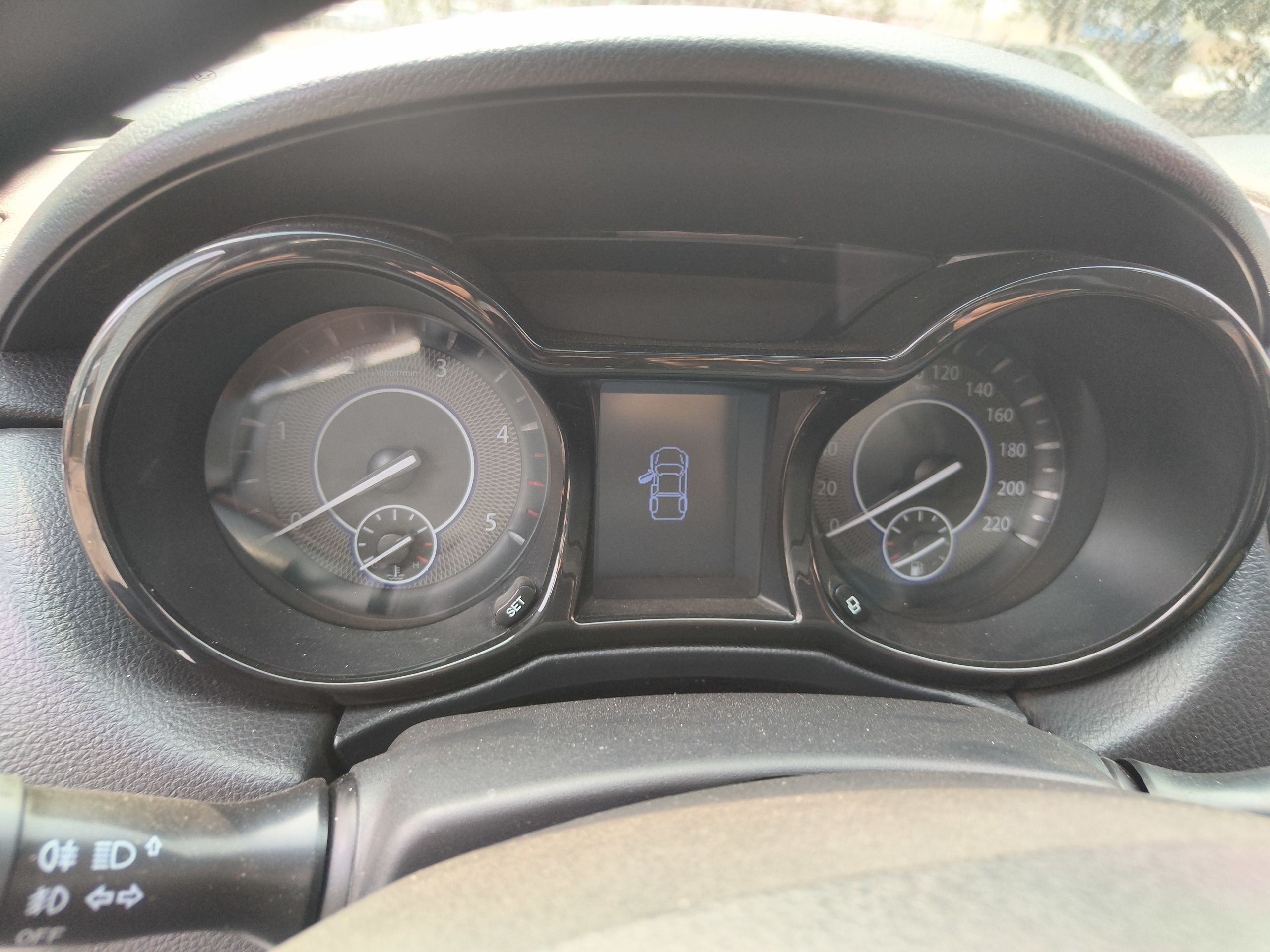 Used JMC Yuhu 5 2018 2.4T Classic Edition Diesel Manual 4x4 Luxury Version JX4D24A5L
