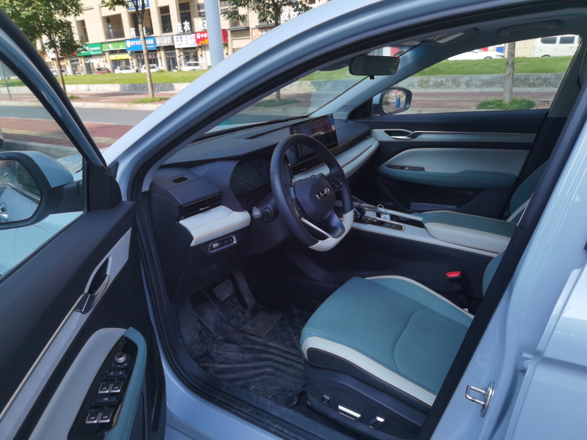 Used Geely Auto Emgrand L HiP 2022 1.5TD-DHT Pro 100KM Super Rui
