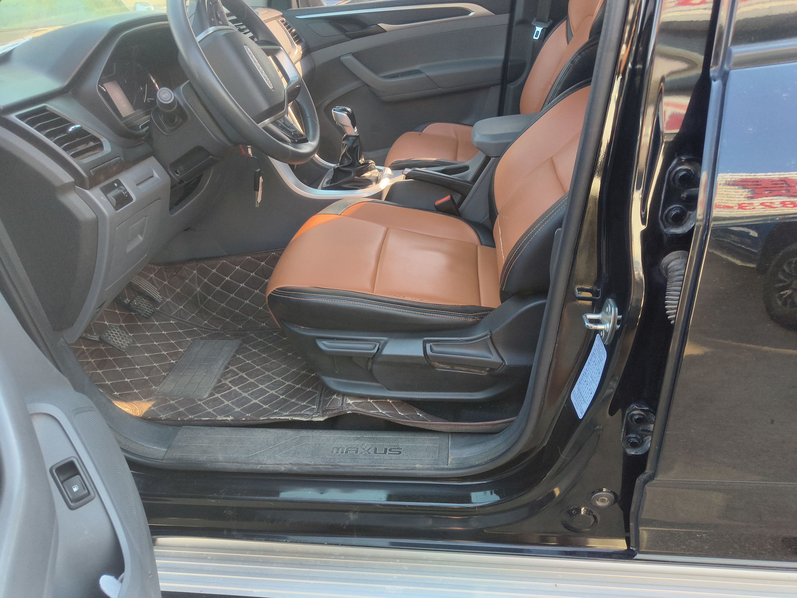 Used SAIC MAXUS T70 2020 2.0T Diesel Manual 4x4 Comfort Edition Long Bed High Ground Clearance
