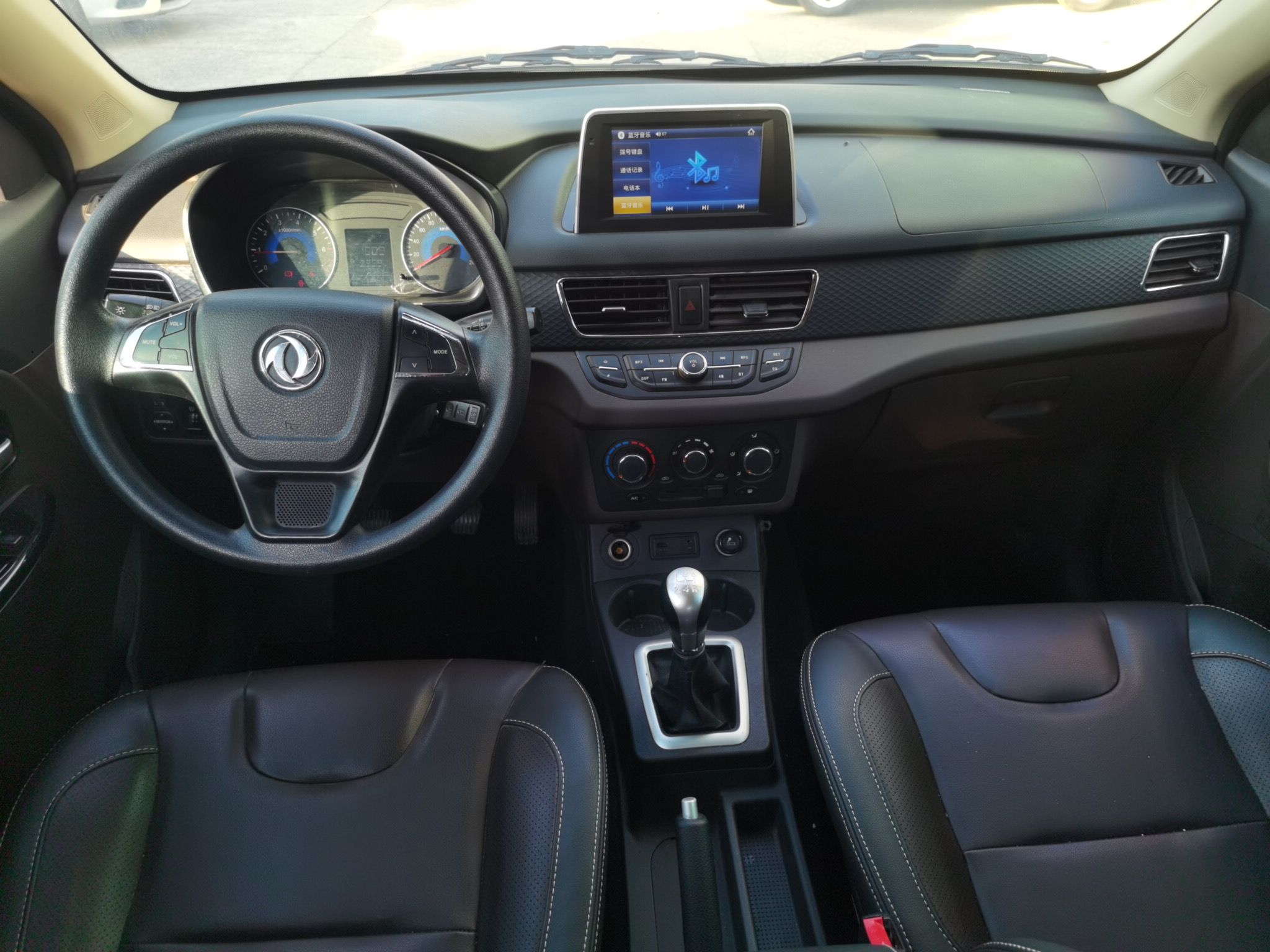 Used Dongfeng Fengon 330 2019 1.5L 330S Manual Comfort Version China VI Standard