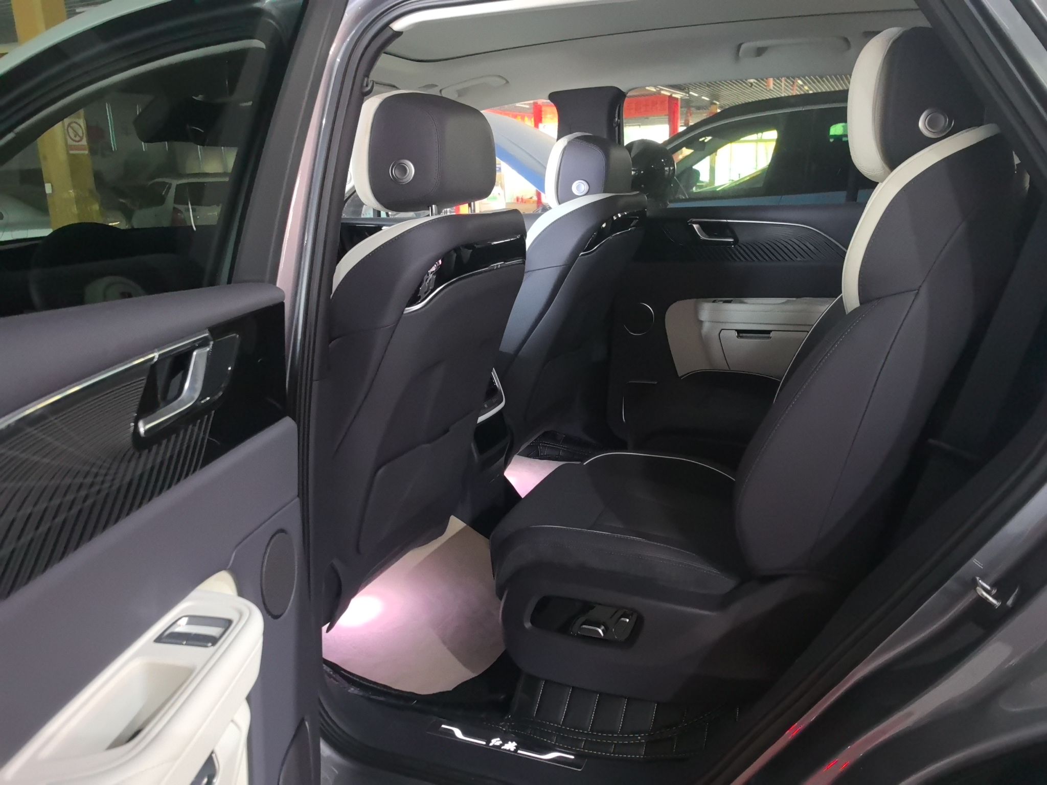 Used Hongqi E-HS9 2021 460 km Range Flagship Edition Six-Seater