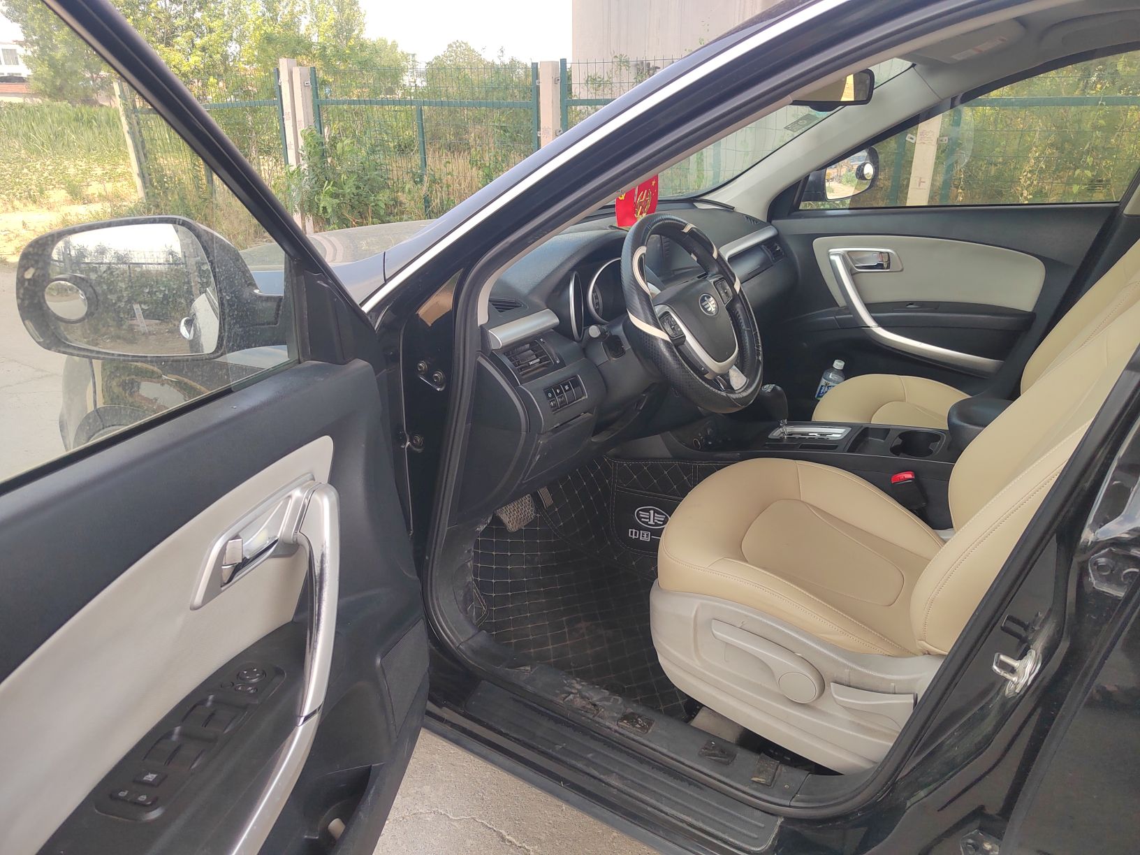 Used Bestune X80 2013 2.0L automatic comfort version