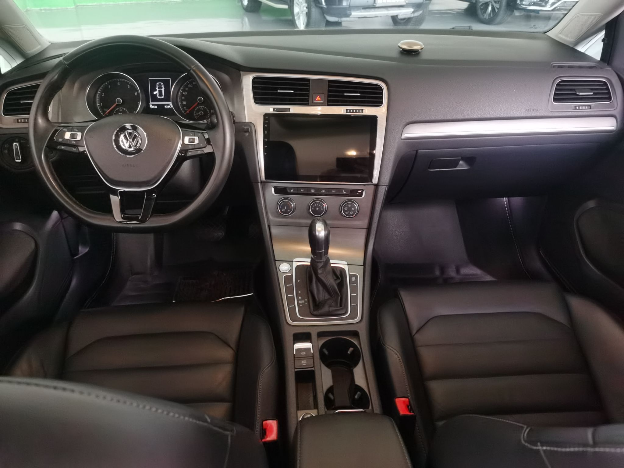 Used Volkswagen Golf 2016 230TSI Automatic Comfort Version

