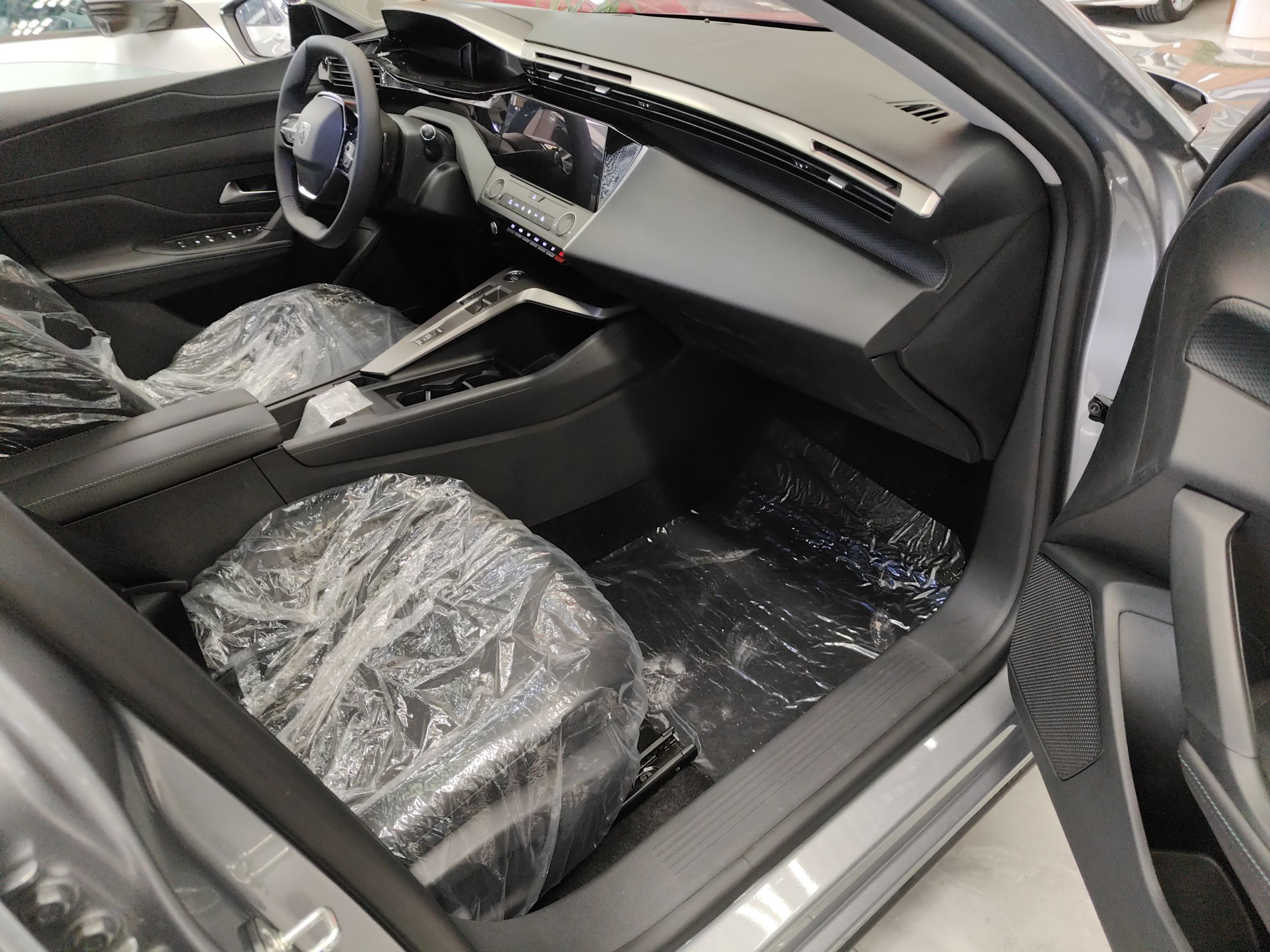 Used Peugeot 408X 2023 Gravity Edition