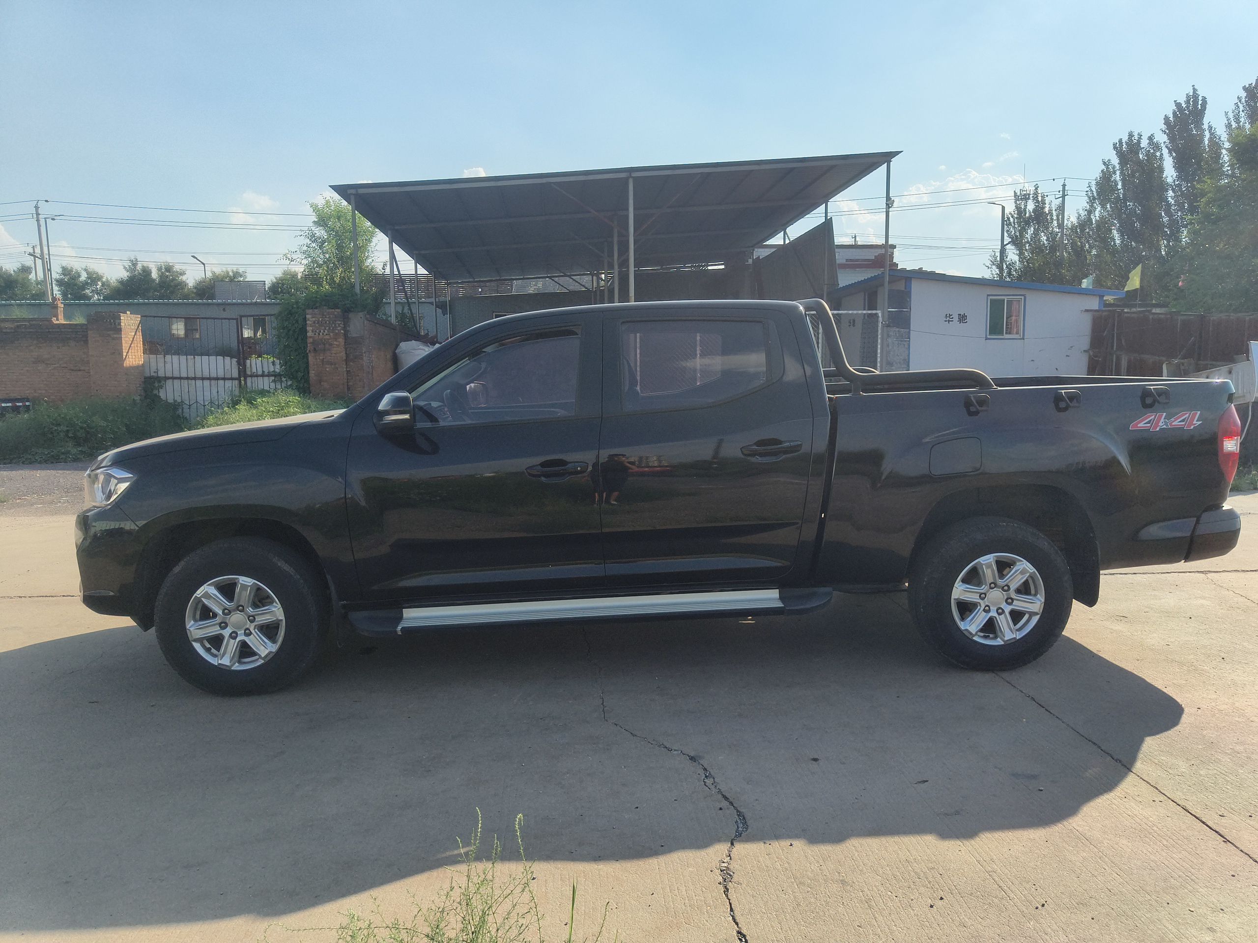 Used SAIC MAXUS T70 2020 2.0T Diesel Manual 4x4 Comfort Edition Long Bed High Ground Clearance
