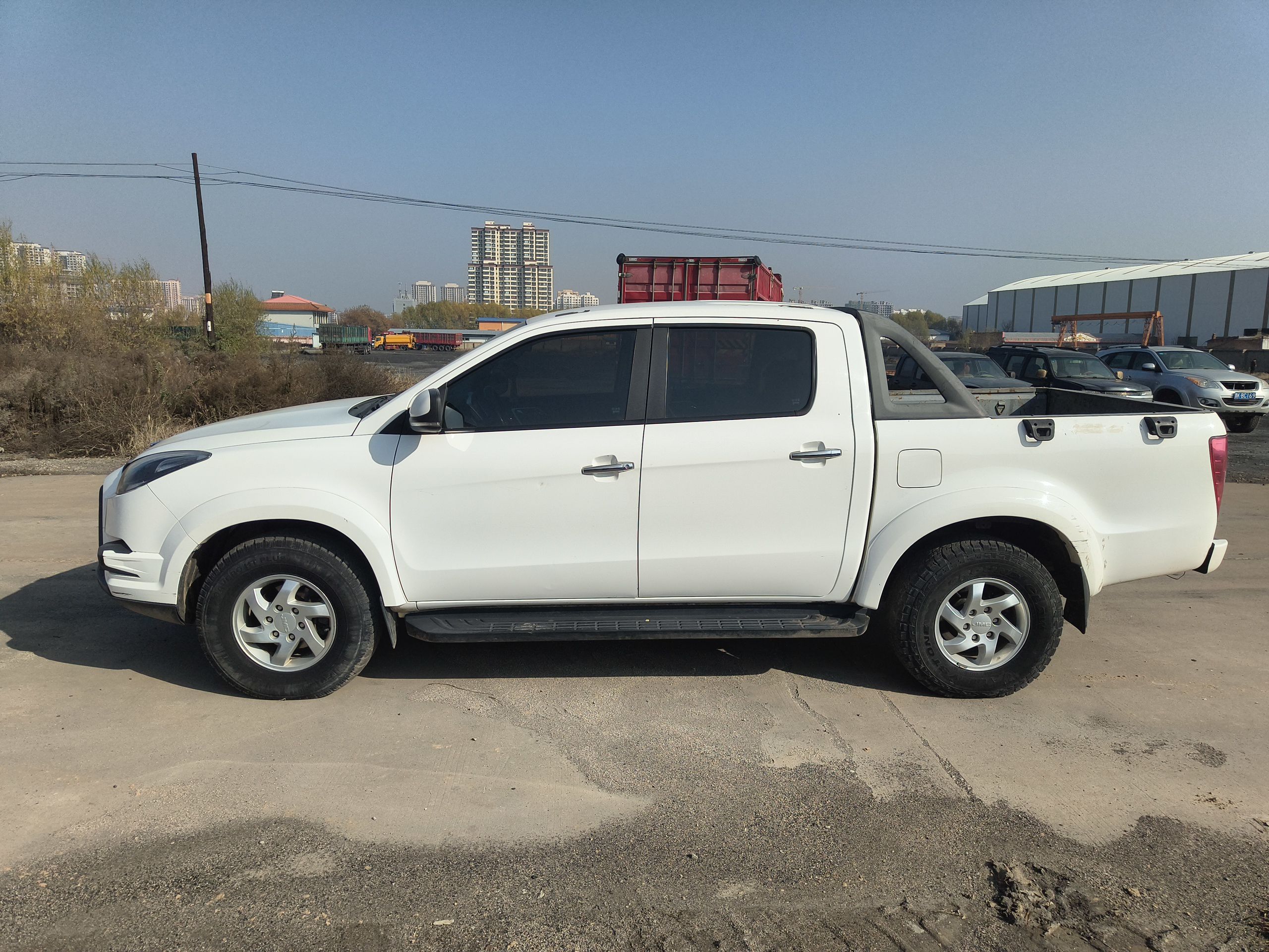 Used JMC Yuhu 5 2018 2.4T Classic Edition Diesel Manual 4x4 Luxury Version JX4D24A5L

